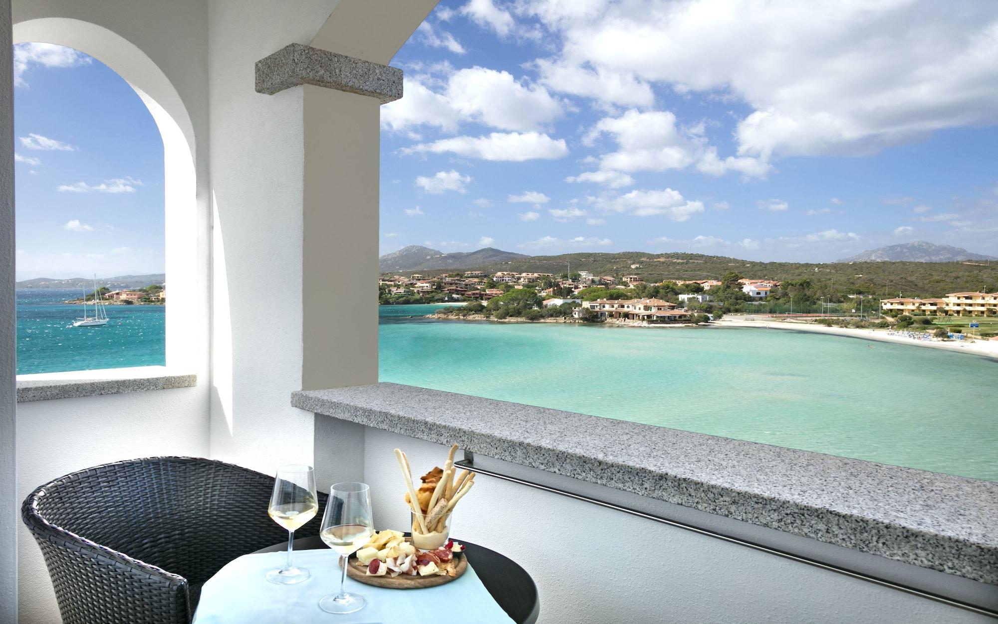 Gabbiano Azzurro & 4* Golfo Aranci